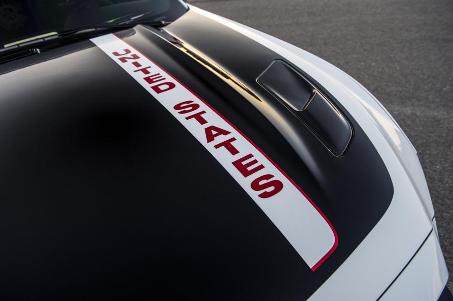  Ford Mustang GT Apollo Edition 2015 года  (фото 6 из 12)